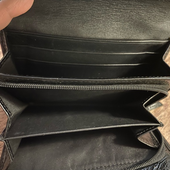 COACH - EUC snap/zippered wallet, charcoal grey monogram w/patent leather trim! - Picture 6 of 8